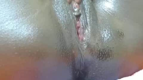 Snapshot of crazyebonie chatting on June 4, 4:51 am Ebonie online show from June 4, 4:51 am