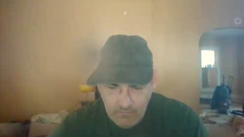 Snapshot of cre9876 chatting on November 7, 5:02 pm alway horny online show from November 7, 5:02 pm