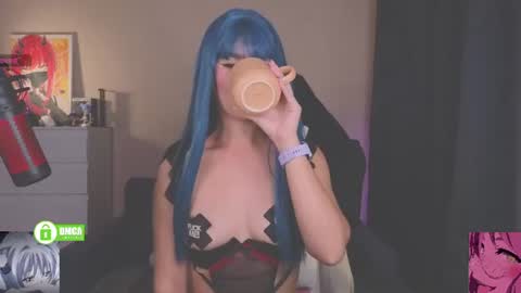 Snapshot of creammeow chatting on July 23, 2:31 am Alina online show from July 23, 2:31 am