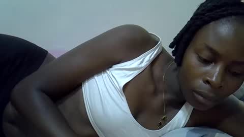 creamy_pussie online show from April 16, 7:53 am