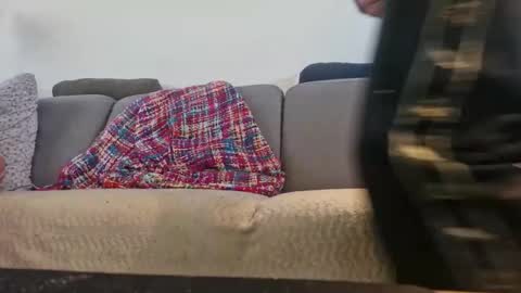 creamybiscuits12 online show from March 15, 6:41 am