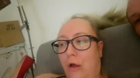 creamybiscuits12 online show from March 15, 8:59 pm