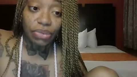 CreamyExotica online show from November 30, 11:14 am