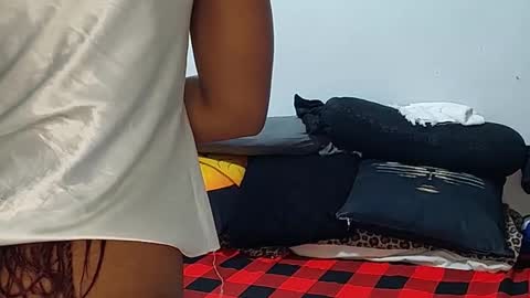 creamyhub online show from January 14, 7:47 am