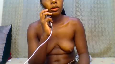 Snapshot of creamypussy15 chatting on February 11, 10:42 am MARY online show from February 11, 10:42 am