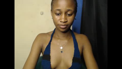 creamyxmuffin online show from March 3, 1:21 am