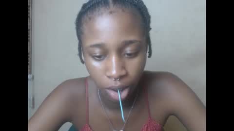 creamyxmuffin online show from September 21, 6:15 am