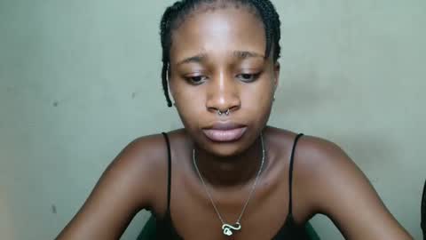 creamyxmuffin online show from September 29, 7:13 am