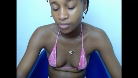 creamyxmuffin online show from October 5, 7:50 am