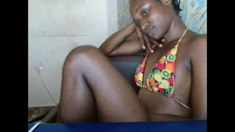 creamyxsugar online show from September 27, 6:40 am