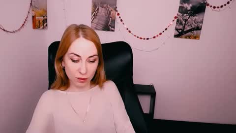 Snapshot of create_your_own_sun chatting on February 10, 2:10 pm Lera online show from February 10, 2:10 pm