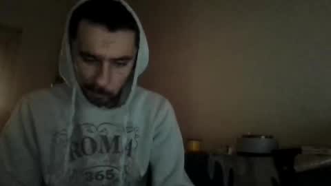 Snapshot of creativexx2 chatting on January 6, 10:19 am creativexx2 online show from January 6, 10:19 am