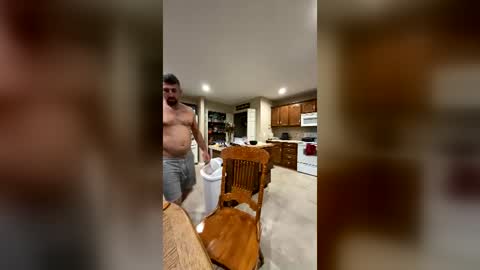 Creeksidecouple online show from June 21, 2:14 am
