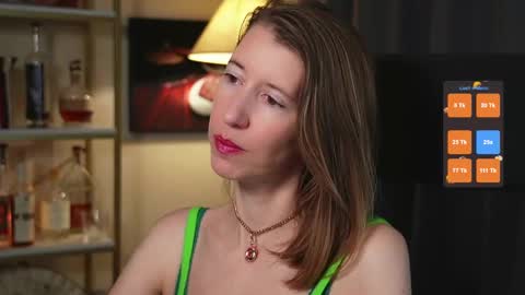 Snapshot of creme_dela_creme chatting on November 20, 7:13 pm Quinn de la Creme online show from November 20, 7:13 pm