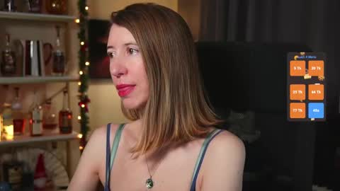 Snapshot of creme_dela_creme chatting on December 2, 7:09 pm Quinn de la Creme online show from December 2, 7:09 pm