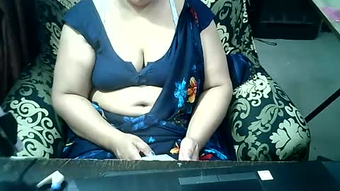 Snapshot of crezybhabihot chatting on June 30, 6:31 pm Sonika69 online show from June 30, 6:31 pm