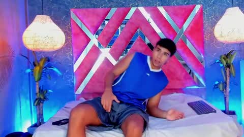 crh58_ online show from September 9, 11:37 pm