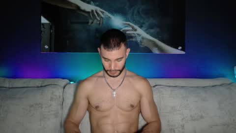 CRHISTIAN online show from February 10, 3:32 am