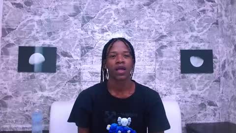 Snapshot of criisbrown_ chatting on November 13, 11:20 am CriisBrown online show from November 13, 11:20 am