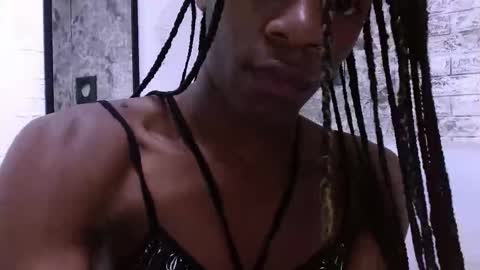 Snapshot of criisbrown_ chatting on November 21, 11:09 am CriisBrown online show from November 21, 11:09 am