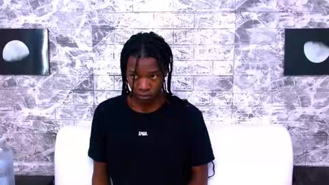 Snapshot of criisbrown_ chatting on November 25, 11:10 am CriisBrown online show from November 25, 11:10 am