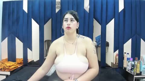 Snapshot of criistaal__ chatting on December 31, 8:15 am Criistaal   online show from December 31, 8:15 am