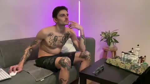 Crinifer online show from January 14, 9:52 pm