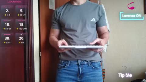 cris2428 online show from March 7, 5:32 pm