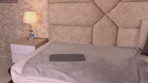 Snapshot of cris__sweetxx chatting on January 17, 11:26 am Cristina Sweet online show from January 17, 11:26 am