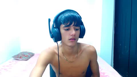 cris curry online show from December 12, 9:40 am