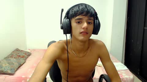 cris curry online show from December 19, 8:23 am