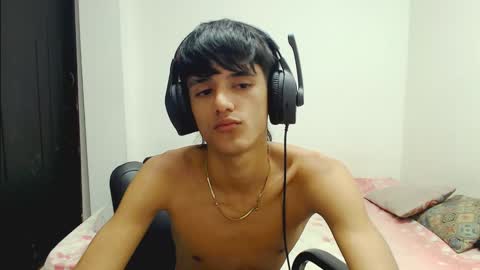 cris curry online show from December 28, 5:02 am