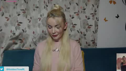cris_tinne online show from September 30, 5:07 pm