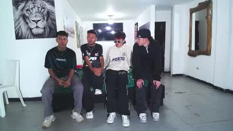 Snapshot of crismens chatting on October 27, 12:31 pm crismens online show from October 27, 12:31 pm