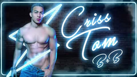 Snapshot of criss__tom chatting on June 19, 11:30 pm Cristopher online show from June 19, 11:30 pm