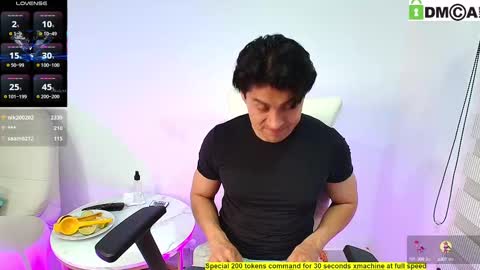 Snapshot of criss_evanss1 chatting on October 15, 11:49 pm Criss Evans online show from October 15, 11:49 pm