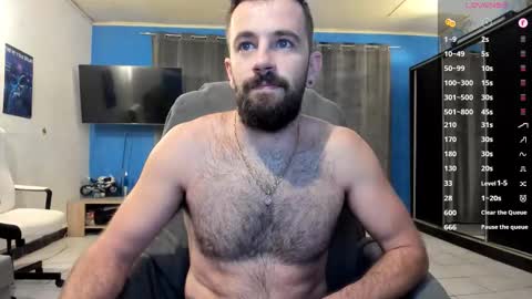 Snapshot of crissstud chatting on December 22, 5:26 am Criss online show from December 22, 5:26 am