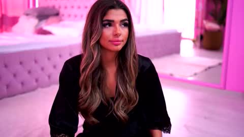 Snapshot of crisstyblair chatting on February 25, 10:14 am Crissy online show from February 25, 10:14 am