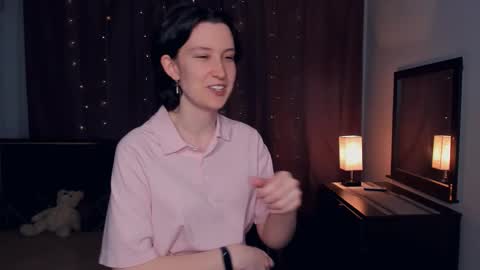 Clara online show from December 2, 8:08 am