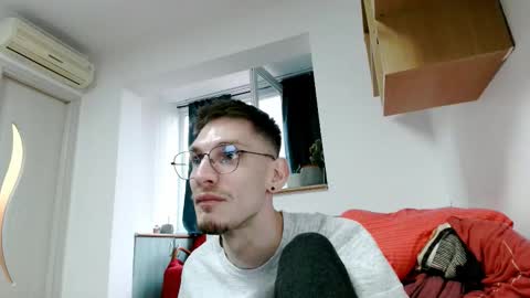 Snapshot of cristaelio chatting on February 21, 3:02 pm Crista-Elio online show from February 21, 3:02 pm