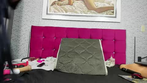 Cristal online show from September 10, 3:01 pm