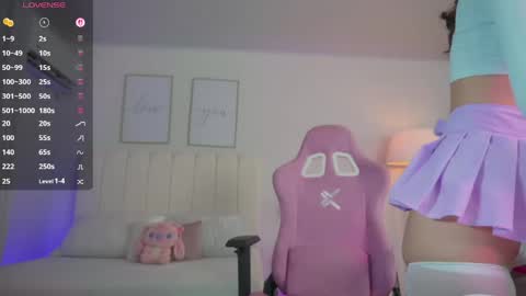 Cristal  online show from April 14, 12:05 am