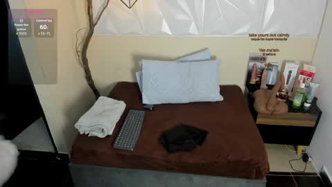 Cristal yours Milf online show from April 13, 12:54 pm