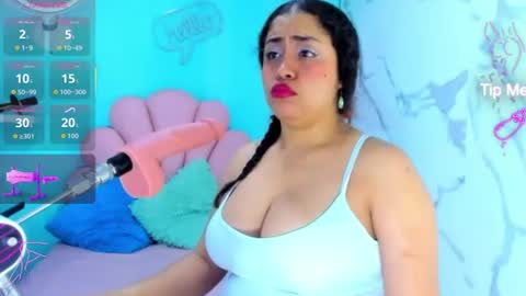 Snapshot of cristal_horny19 chatting on July 11, 1:41 am Milena online show from July 11, 1:41 am