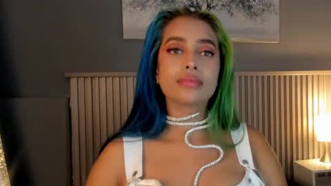 ... .     Cristal    . ... online show from September 27, 9:20 pm