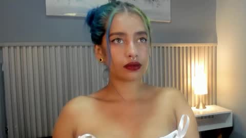 ... .     Cristal    . ... online show from September 29, 3:28 pm