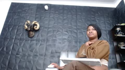 Hanna  online show from October 13, 11:43 am