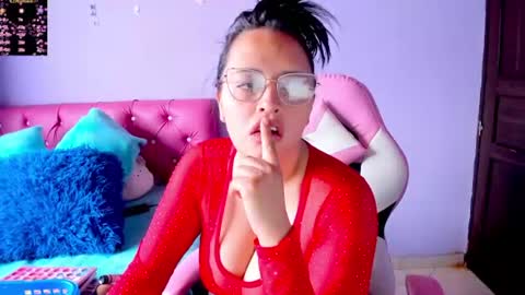 Snapshot of cristaln07 chatting on June 15, 12:07 pm Natis online show from June 15, 12:07 pm