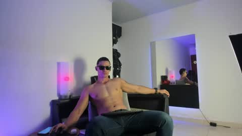 Snapshot of cristhian_wolf1 chatting on July 17, 2:13 pm CRIS online show from July 17, 2:13 pm