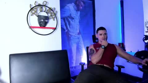 Snapshot of cristhian_wolf1 chatting on July 18, 2:32 pm CRIS online show from July 18, 2:32 pm